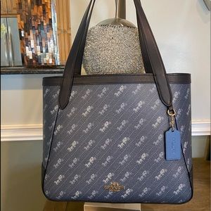 Coach Jax  large Tote diagonal Horse And Carriage In Denim print